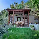 Il Giardino Dei Venti Гостевой дом Неаполь